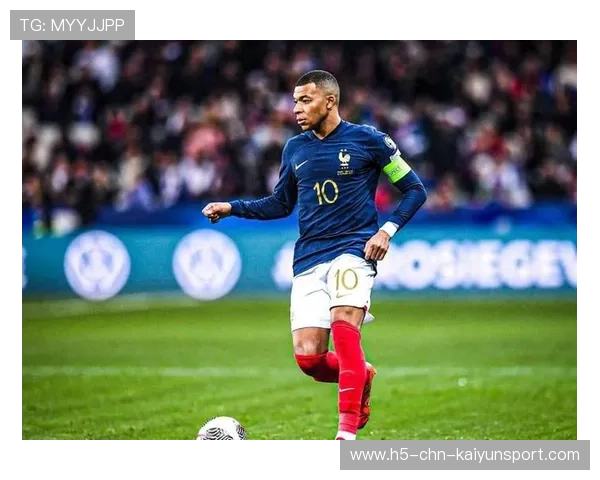 姆巴佩一脚出球撕裂防线